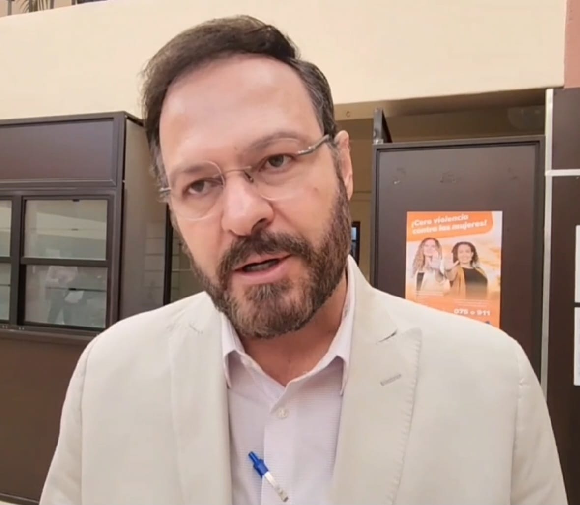 ROBERTO-CASTANEDA