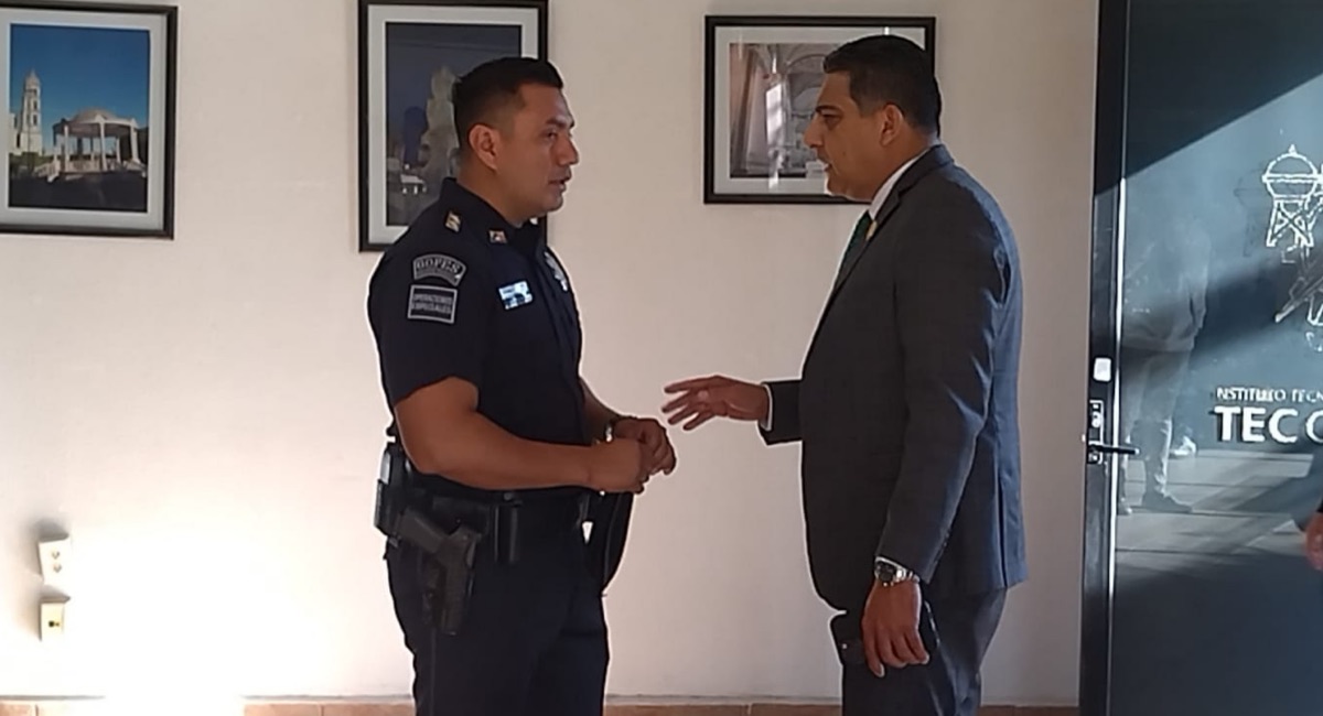 DIRECTOR POLICIA