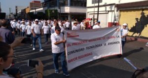 DESFILE