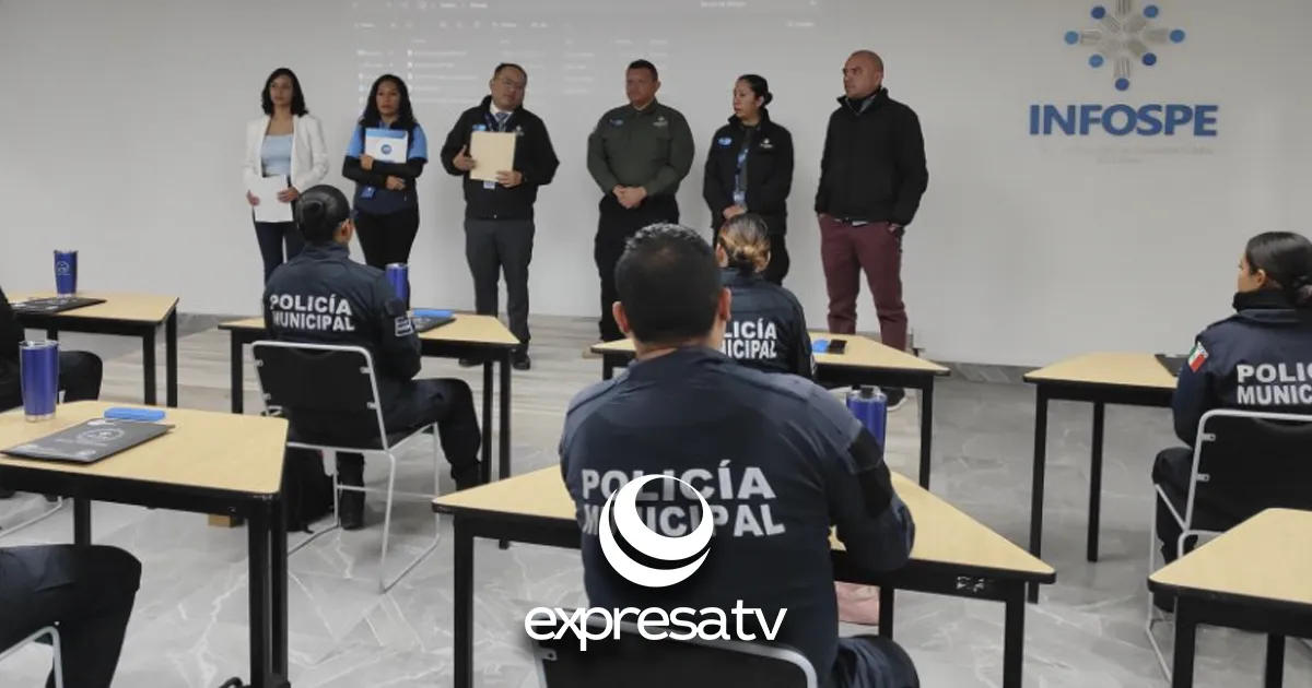 ESCUELA POLICÍA