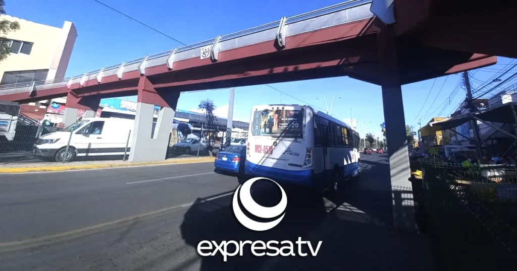 BOULEVARD PUENTE